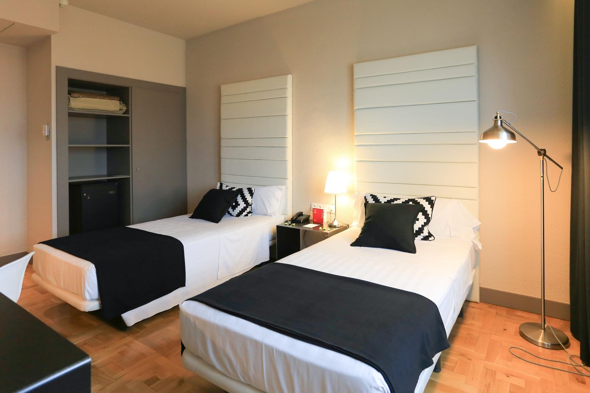 Habitus Hotel Leyre Pamplona Exterior foto