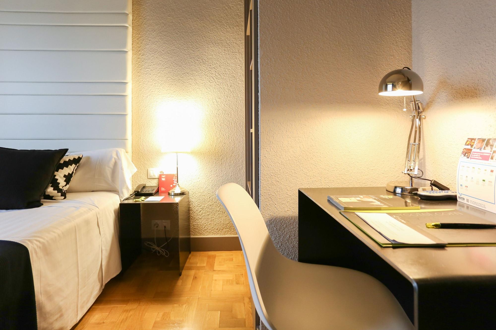 Habitus Hotel Leyre Pamplona Exterior foto