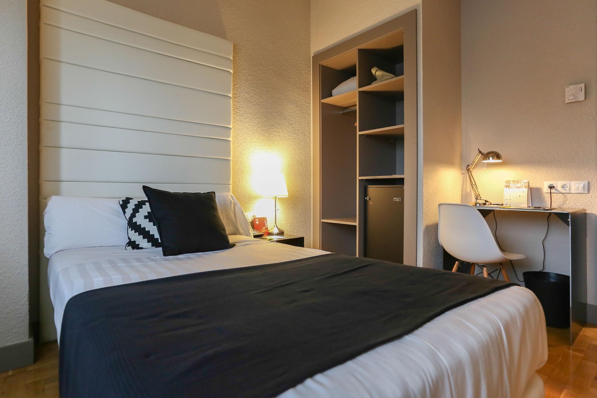 Habitus Hotel Leyre Pamplona Exterior foto